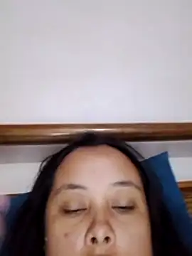 Laura_99 webcam