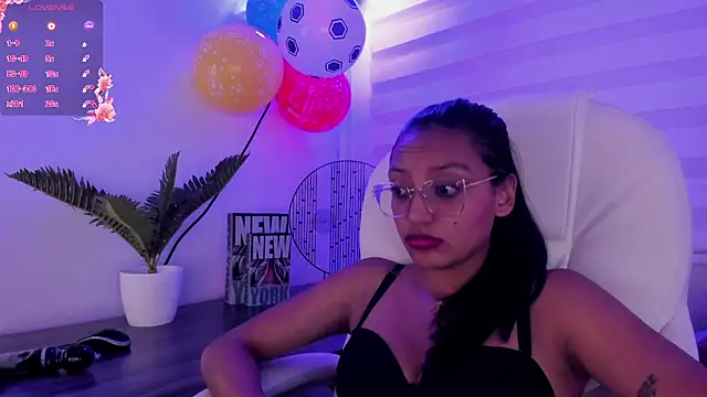 emma_brooks_ webcam