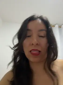 emely_sexx20 webcam
