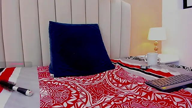 Mia_thompson_19 webcam