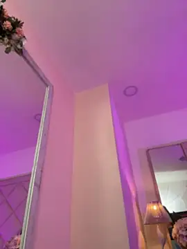AliciaRoux webcam