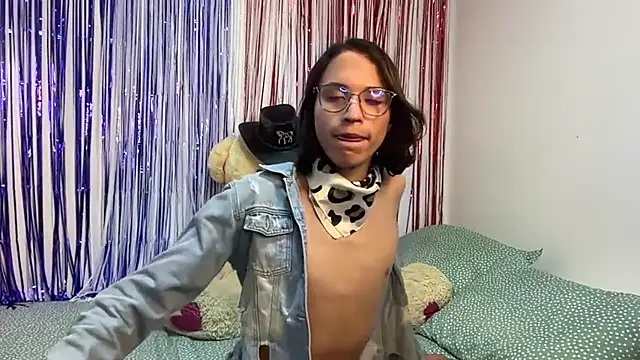 LONDON_ROSE webcam