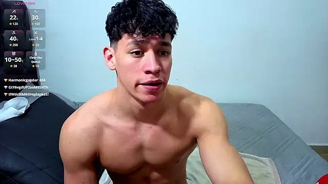 Luke_Muscle webcam