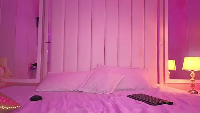 Alyana_Skinny webcam