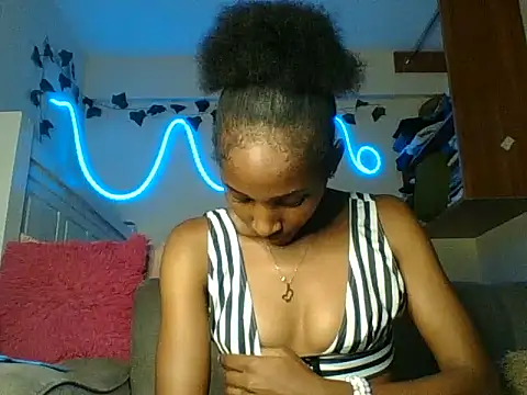 Velvet_peach webcam