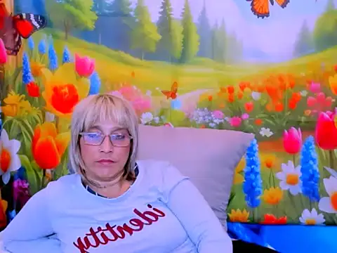 indianroxy webcam