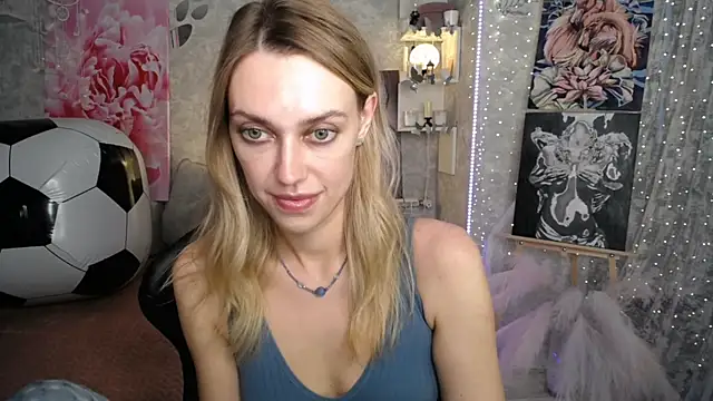 NickyAdamidi webcam