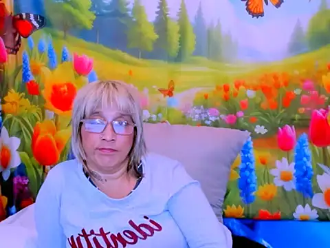 indianroxy webcam