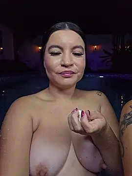 Pretty_Julieta webcam