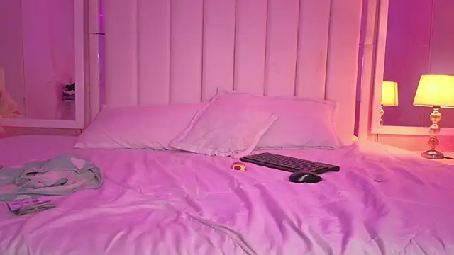 Alyana_Skinny webcam