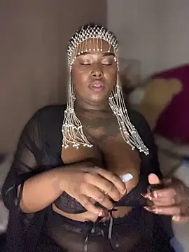 QUEEN_NOBUHLE_FEMDOM_777 Live Web Cam Show
