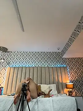 chiarabonds webcam