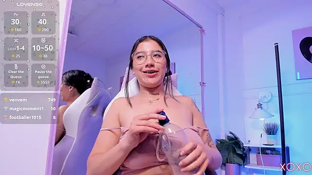 Sharon_Adamss webcam