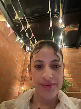 alana15 Live Webcam on Stripchat