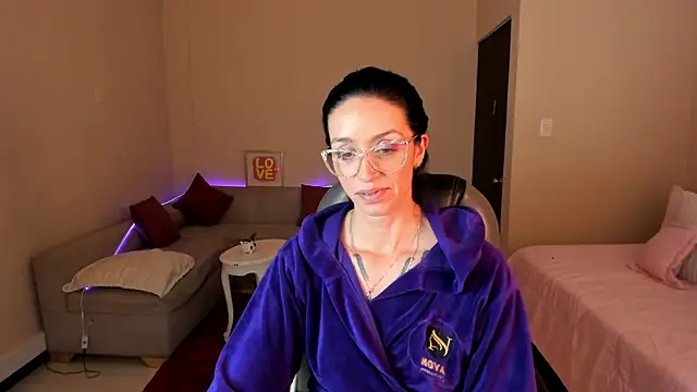 Kristen_Garner webcam