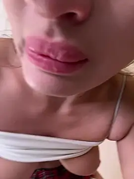 LillyNatty18 webcam