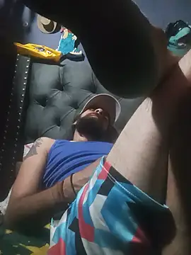 hairy_mannn webcam