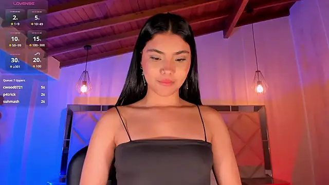 MiaLaurence