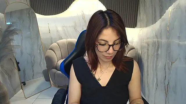 nadia_r_