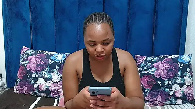HotSmallTits live cam on StripChat