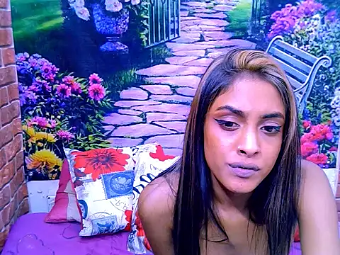 IndianPretty14u2Luv live cam on StripChat