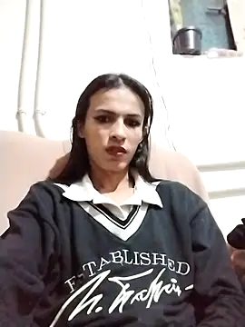 Aisha_hotts777 webcam