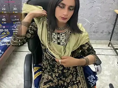 LuvLayla Live Web Cam Show