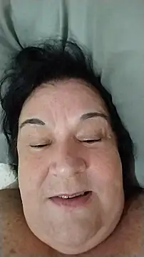 Yaya_Mineira webcam
