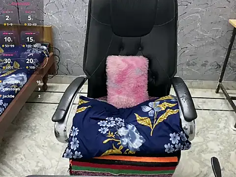 LuvLayla webcam
