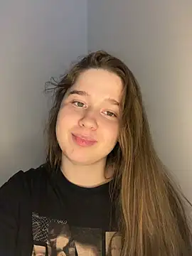 HornyGirlH live sex cam