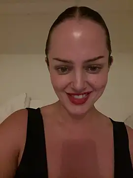 molotovmami live cam on StripChat