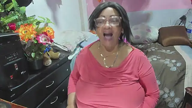 Mrs_mommy_ webcam