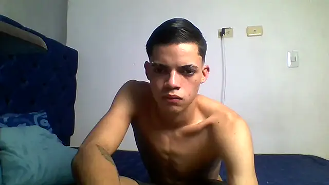 Latinos_2001 webcam