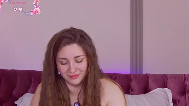 KiraBarlows webcam