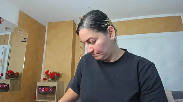 Heidy_milf webcam