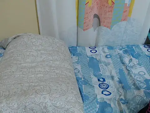zeina_gen webcam