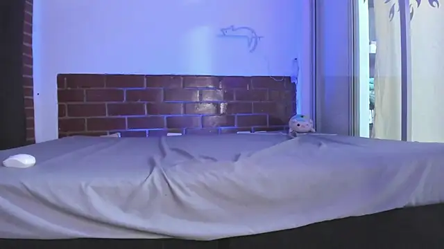 AdammClark1 Live Web Cam Show