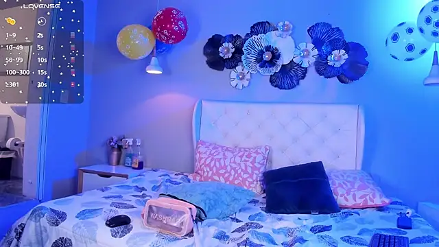 blush_bloom webcam
