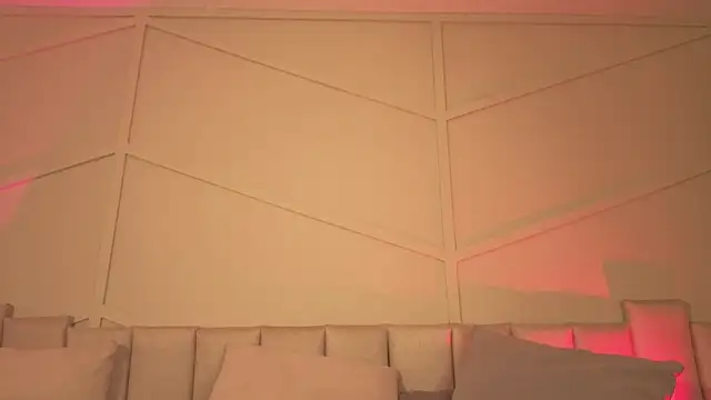 mia_adams_bm webcam