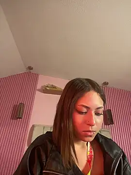 PrettyAmber webcam
