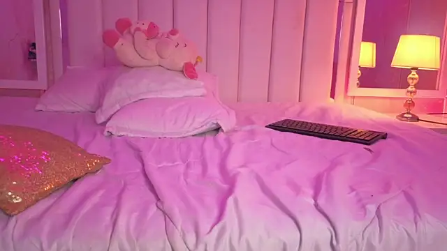 Alyana_Skinny