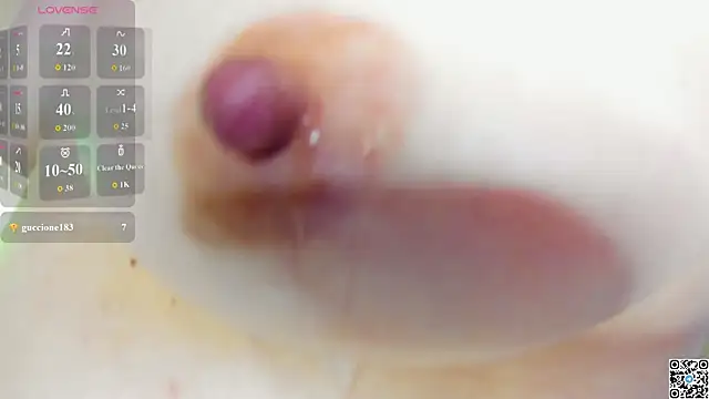 Kira_Adler webcam