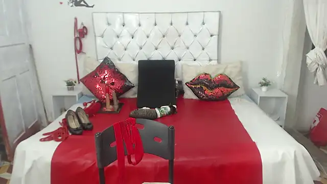 Sweetbigcatt webcam