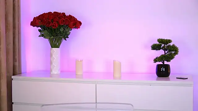 AishaSins webcam