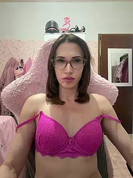 Irresistible24 webcam