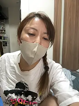 Mirika555 webcam