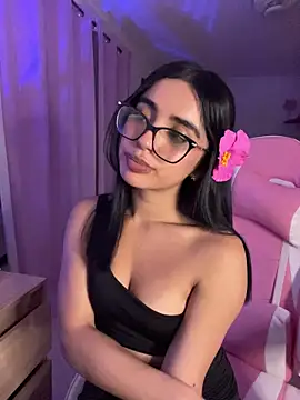 Emily-14 webcam