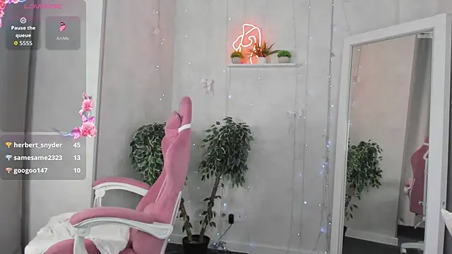 Joann_Shermann webcam