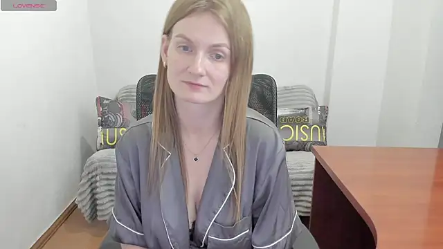 Alisha_Skyes webcam