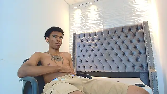 nero_reyd webcam